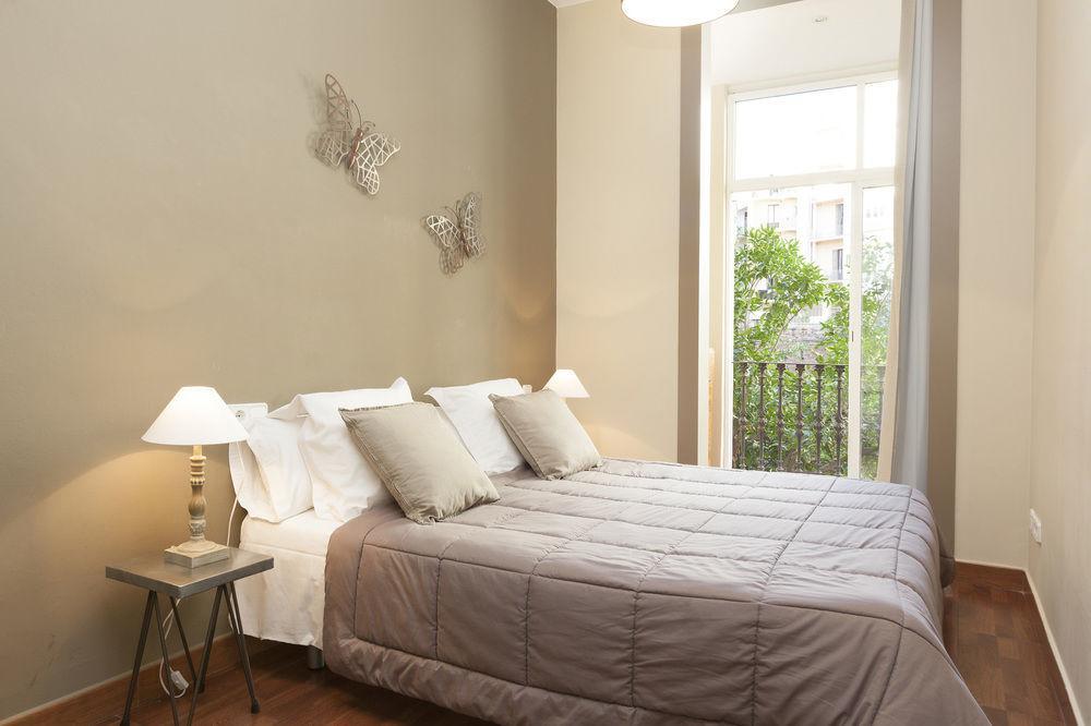 Easy Sleep Gaudi Terrace Apartment Барселона Екстериор снимка