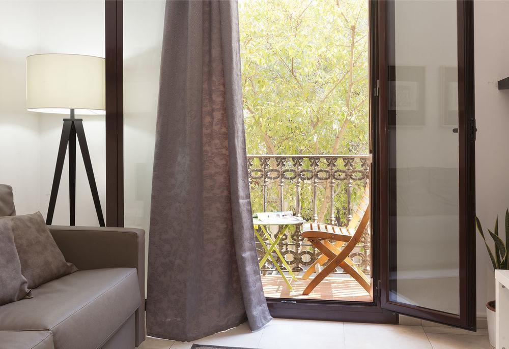 Easy Sleep Gaudi Terrace Apartment Барселона Екстериор снимка