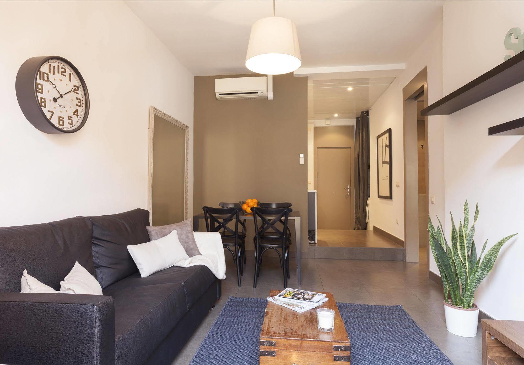 Easy Sleep Gaudi Terrace Apartment Барселона Екстериор снимка