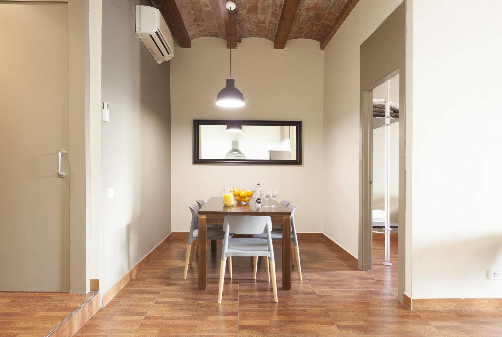 Easy Sleep Gaudi Terrace Apartment Барселона Екстериор снимка