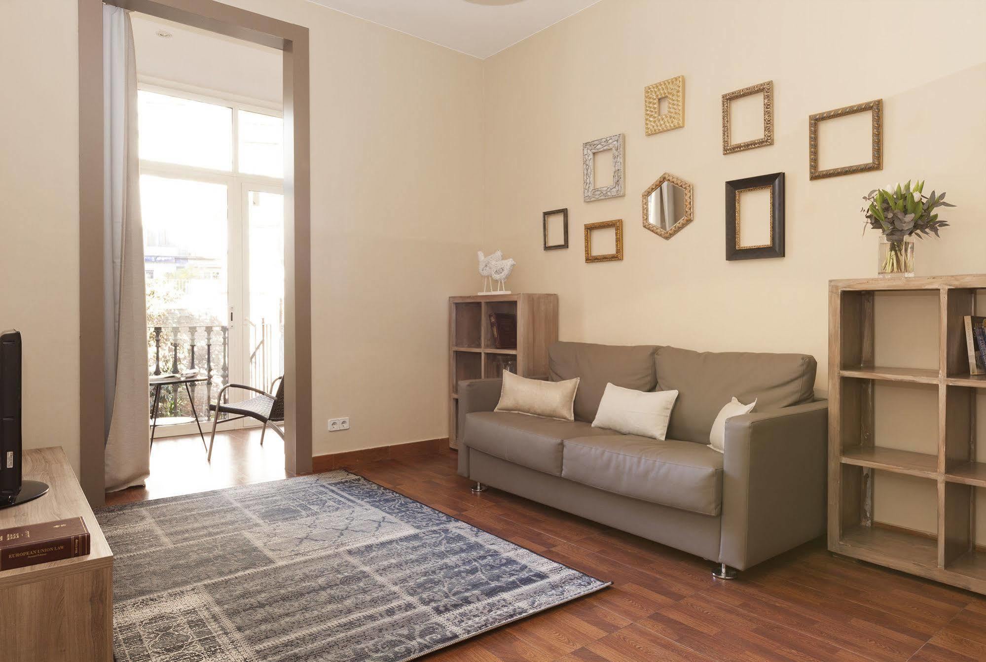 Easy Sleep Gaudi Terrace Apartment Барселона Екстериор снимка