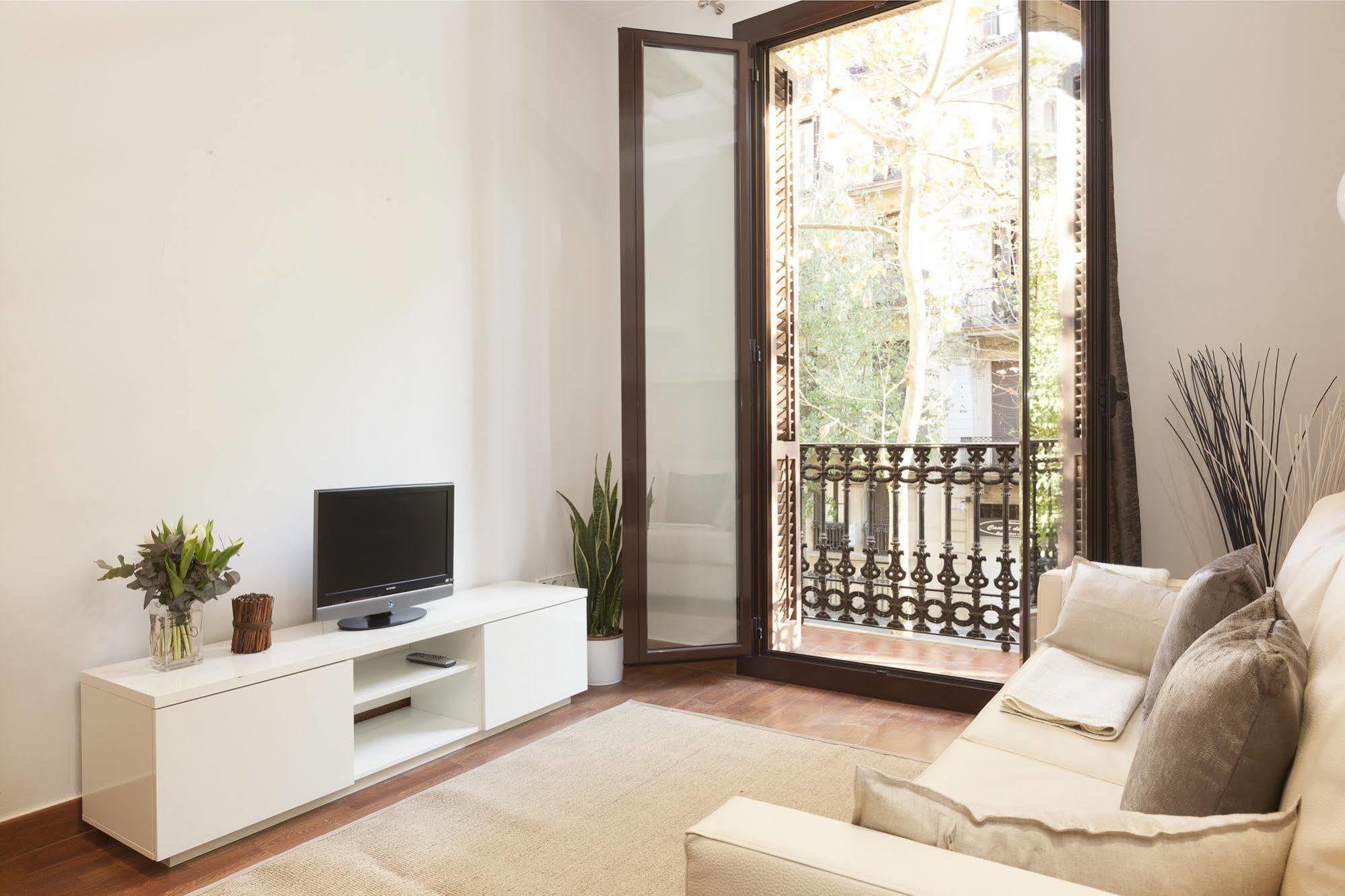 Easy Sleep Gaudi Terrace Apartment Барселона Екстериор снимка