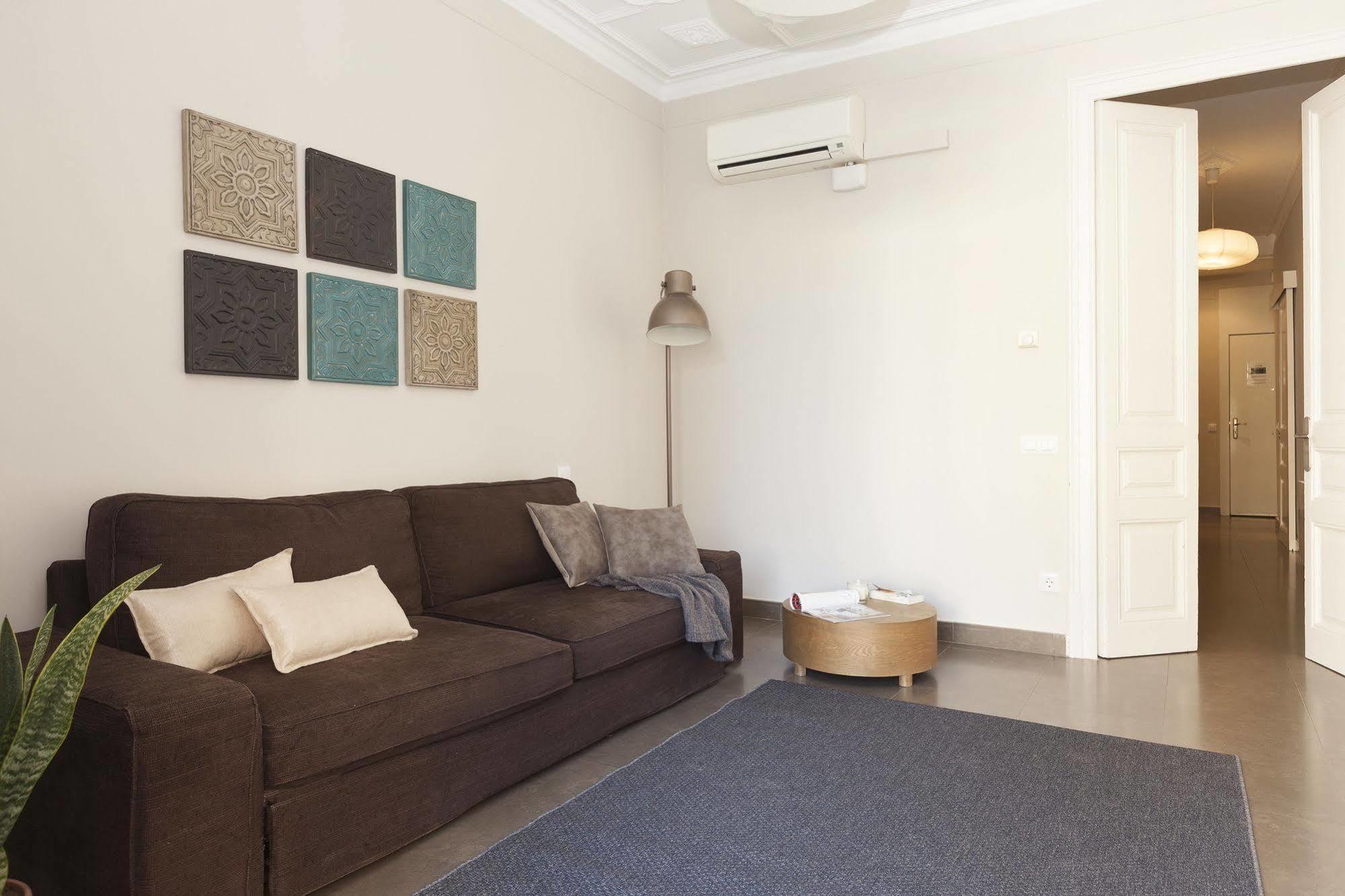 Easy Sleep Gaudi Terrace Apartment Барселона Екстериор снимка