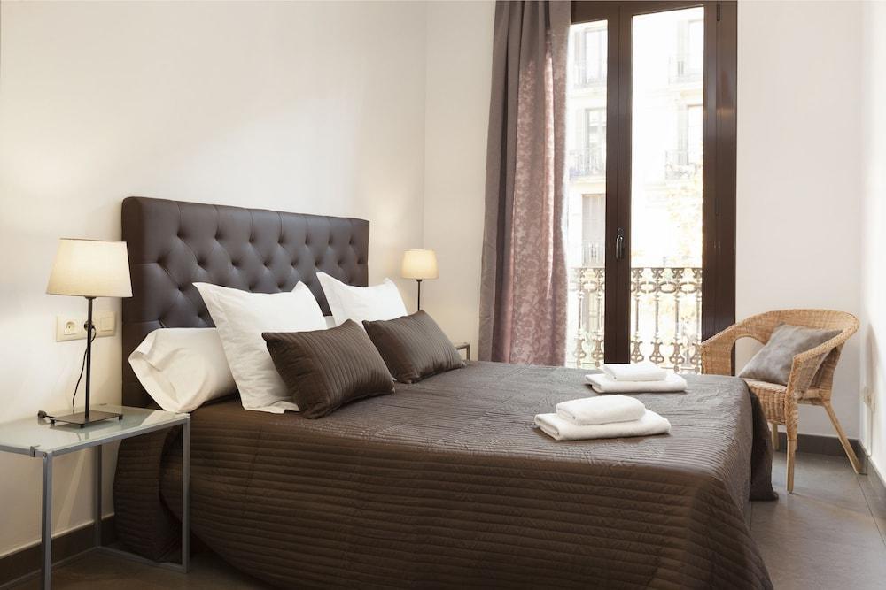 Easy Sleep Gaudi Terrace Apartment Барселона Екстериор снимка