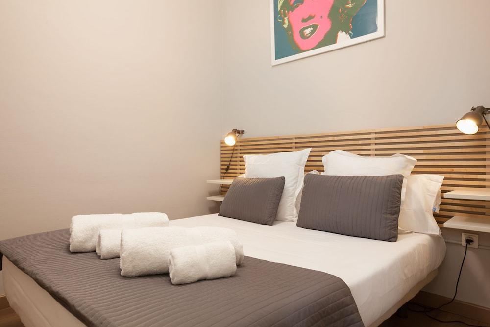 Easy Sleep Gaudi Terrace Apartment Барселона Екстериор снимка