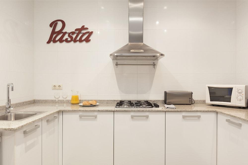 Easy Sleep Gaudi Terrace Apartment Барселона Екстериор снимка