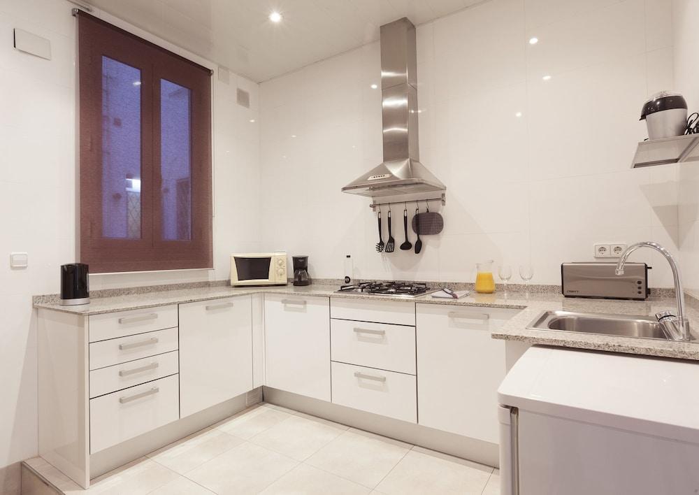 Easy Sleep Gaudi Terrace Apartment Барселона Екстериор снимка