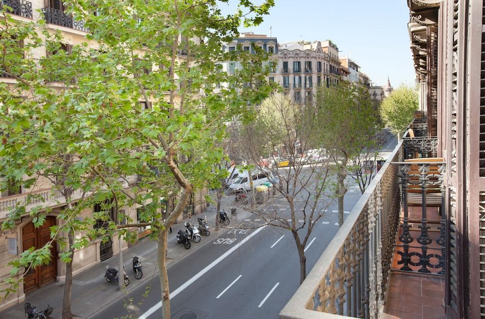 Easy Sleep Gaudi Terrace Apartment Барселона Екстериор снимка